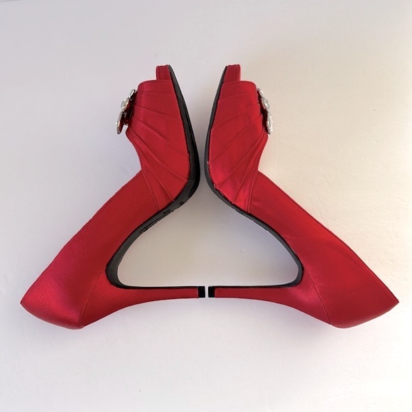 Fioni Night Red Satin Rhinestones High Heels Peep Toe Size 8 1/2 Christmas - Picture 8 of 11